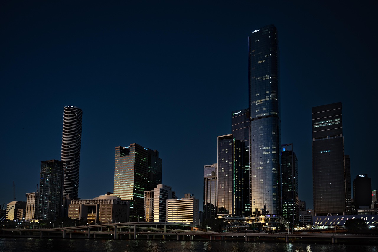 UAE vs. Australia: A Comparative Guide for Immigrant Workers