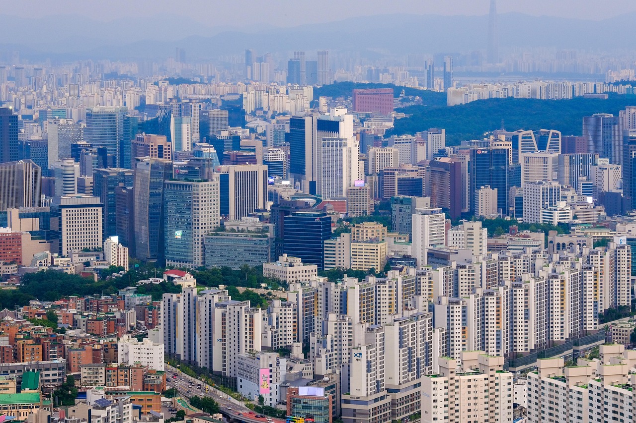 Exploring South Korea's New Digital Nomad Visa: Opportunities and Challenges for Immigrants